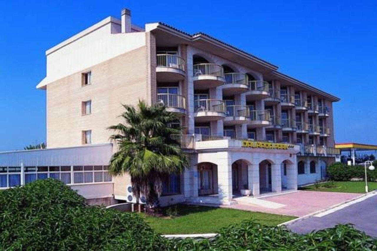 Daurada Park Hotel Cambrils Buitenkant foto